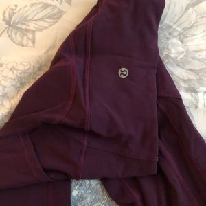 Lululemon maroon leggings